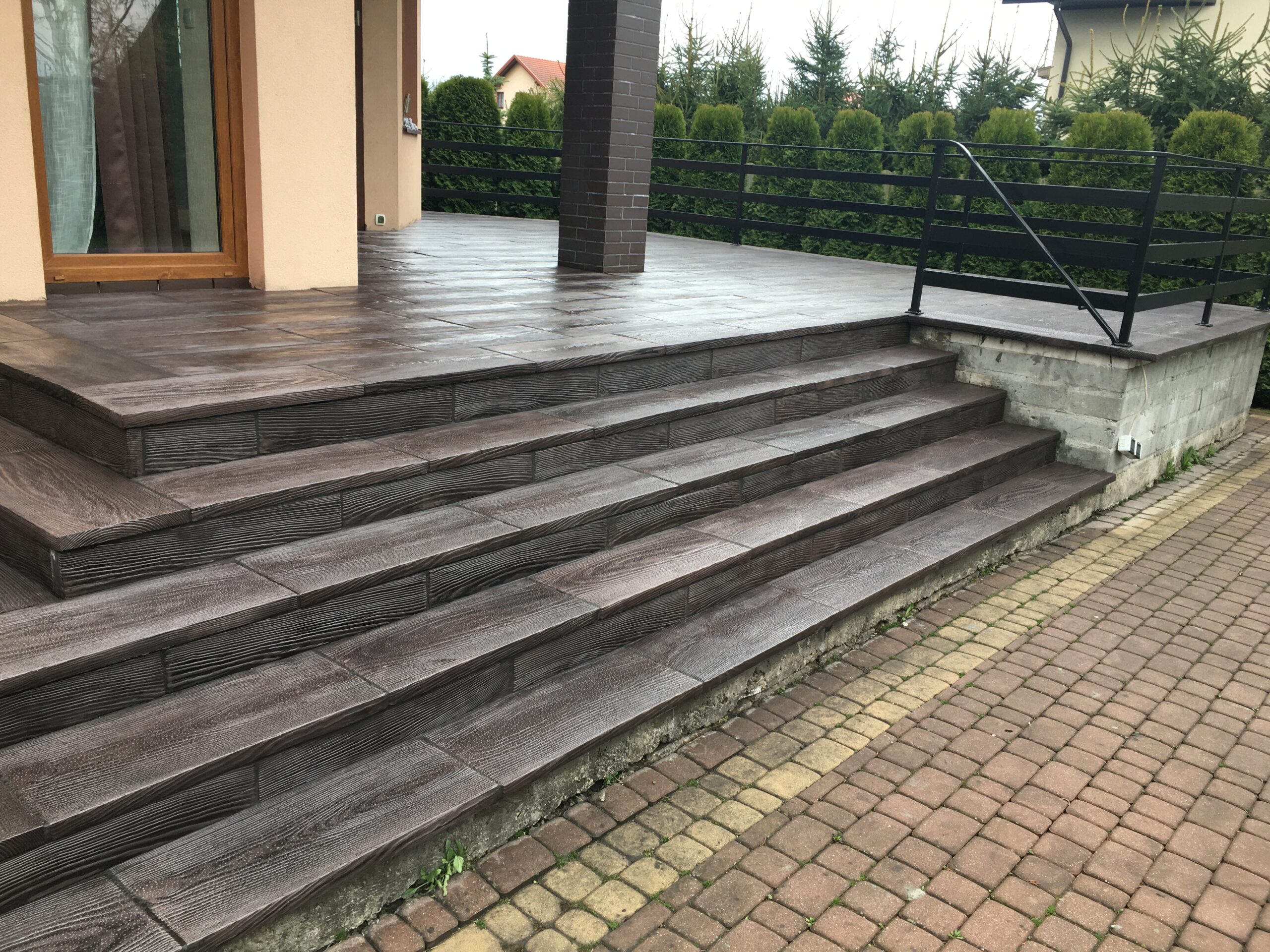 schody z deską betonową